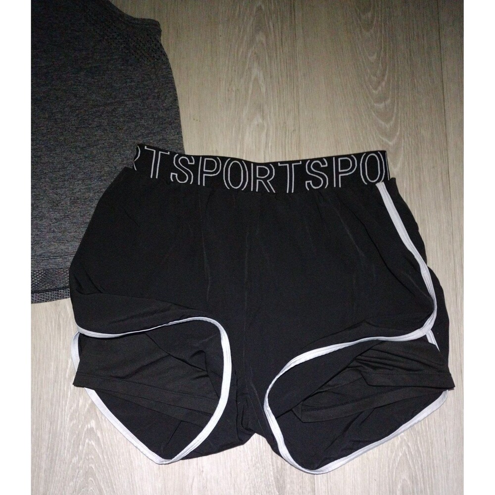 Woman's ActiveWear 2-Piece Bundle - VS Seamless Top & Shorts - Size M/L - Picture 6 of 12
